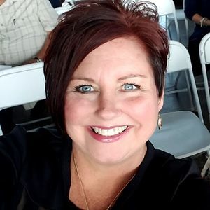 Meet your Posher, Ellen